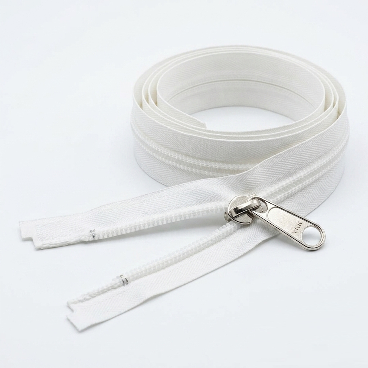 YKK teilbar, Spirale, weiß 582, 30 cm, Metallsteckteil, 10mm, Band 40mm, Einfachgriff (10CF open)